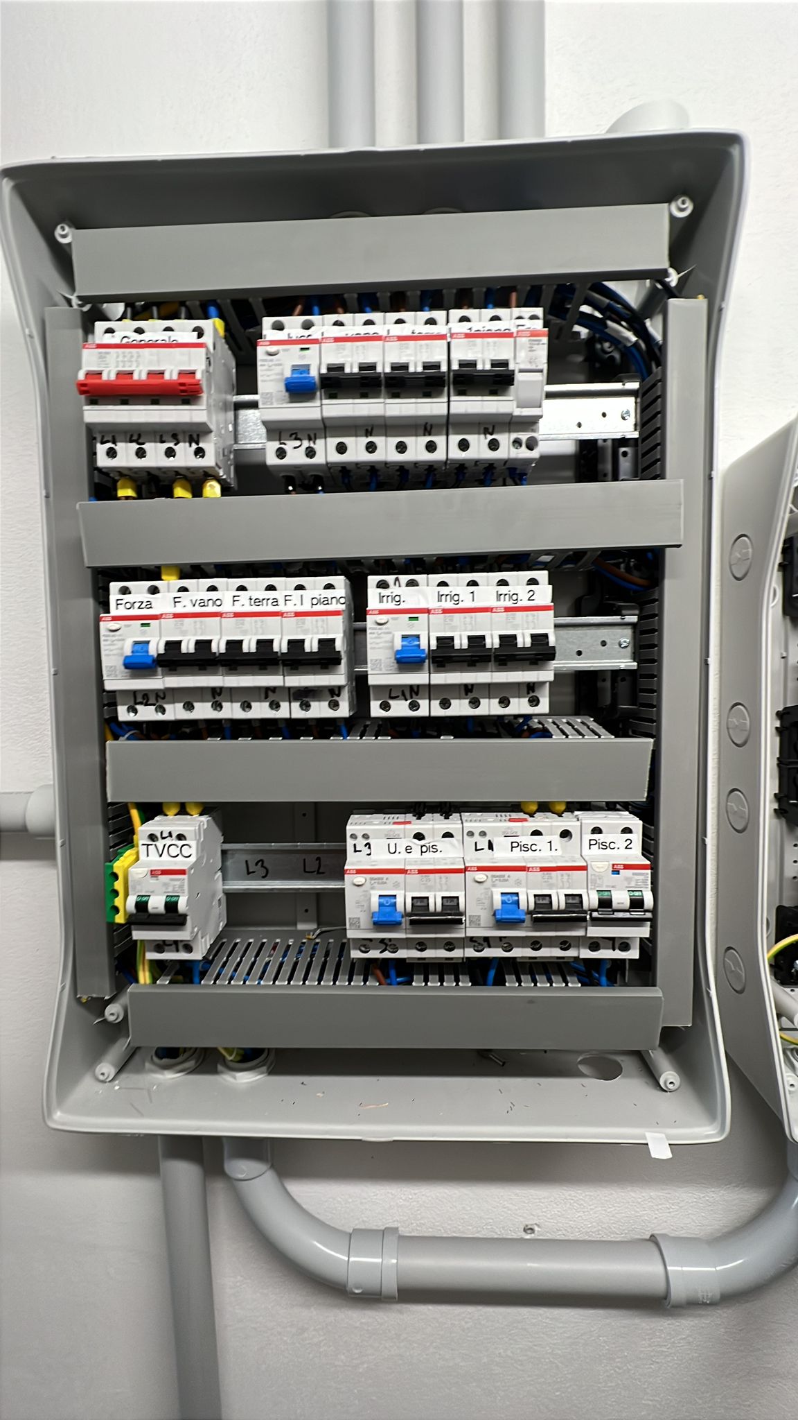 Sostituzione quadro appartamento